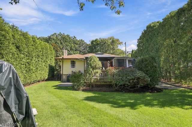 60 Comanche Ave, Rockaway Twp., NJ 07866