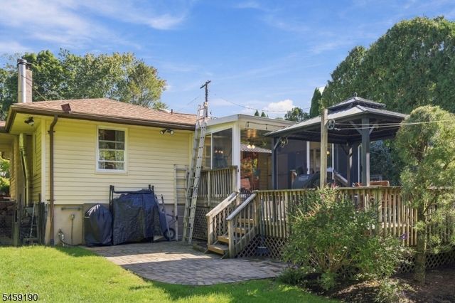 60 Comanche Ave, Rockaway Twp., NJ 07866