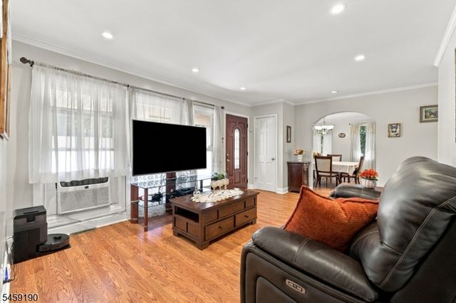60 Comanche Ave, Rockaway Twp., NJ 07866