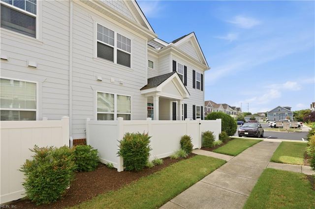 3110 Barred Owl LN, Chesapeake, VA 23323