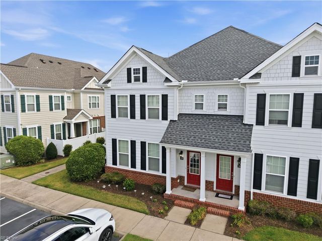 3110 Barred Owl LN, Chesapeake, VA 23323