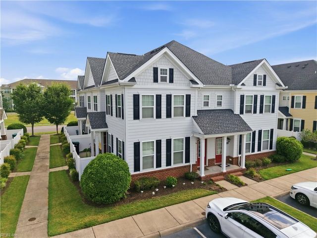 3110 Barred Owl LN, Chesapeake, VA 23323