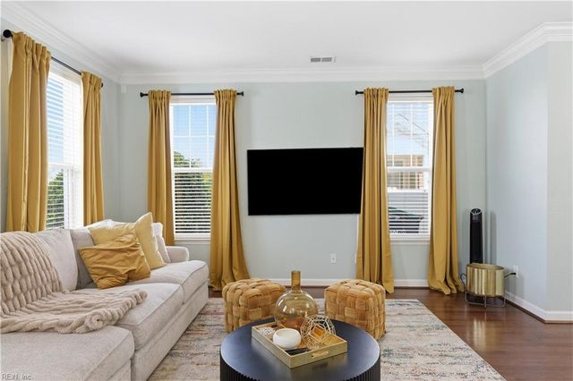 3110 Barred Owl LN, Chesapeake, VA 23323