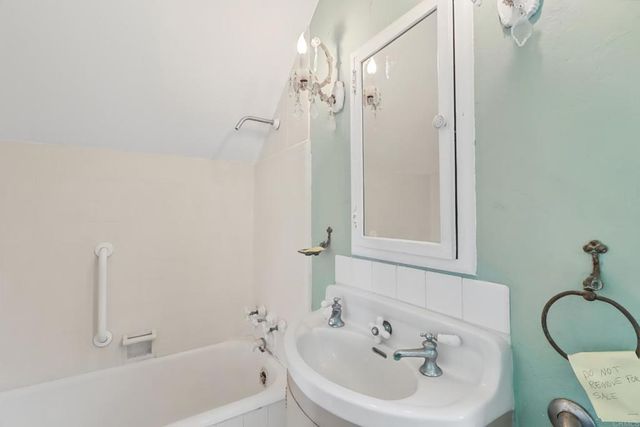 5669 Bellevue Avenue, La Jolla, CA 92037