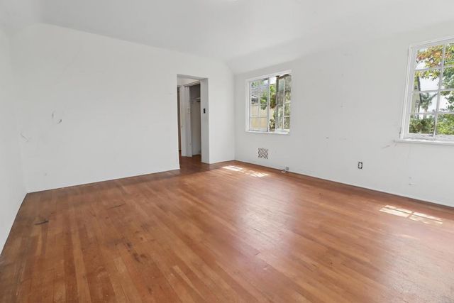 5669 Bellevue Avenue, La Jolla, CA 92037