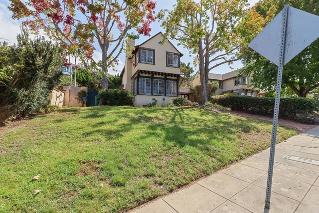5669 Bellevue Avenue, La Jolla, CA 92037