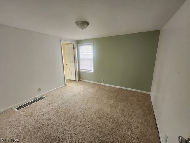 1367 Elmwood Avenue SW, North Canton, OH 44720