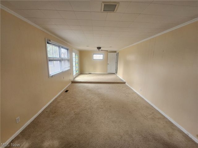 1367 Elmwood Avenue SW, North Canton, OH 44720