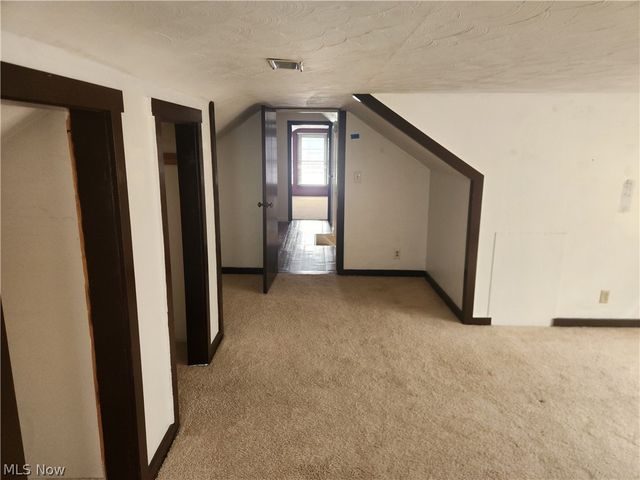 1367 Elmwood Avenue SW, North Canton, OH 44720