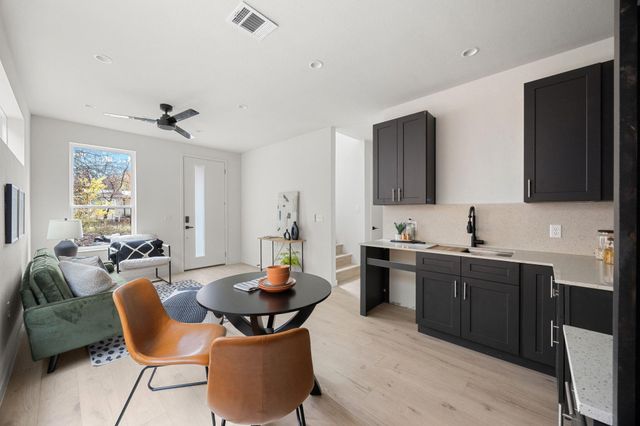 1709 Maple Ave 2A, Austin, TX 78702