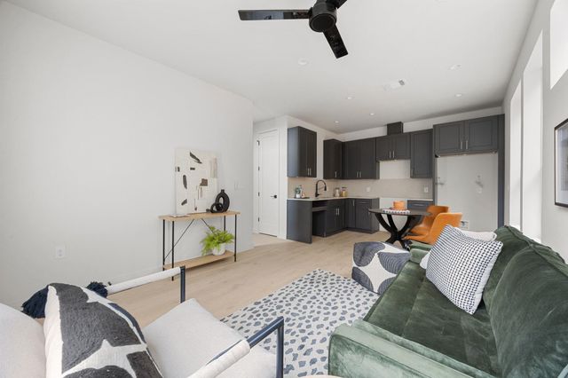 1709 Maple Ave 2A, Austin, TX 78702