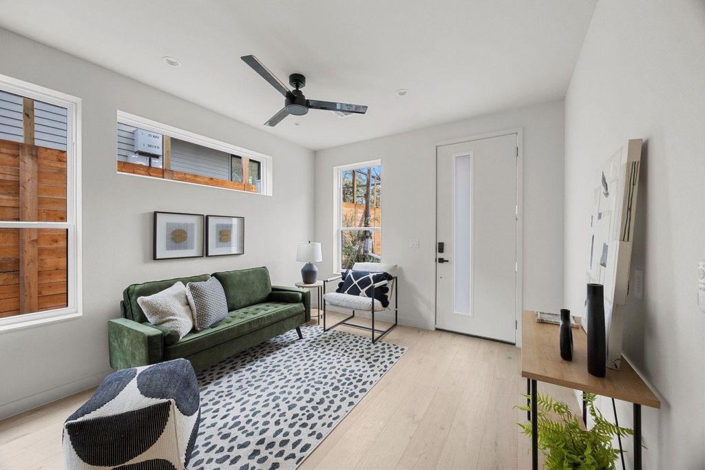 1709 Maple Ave 2A, Austin, TX 78702