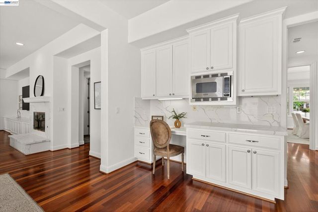 3001 Lusitana Dr, Livermore, CA 94550