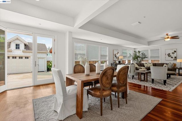 3001 Lusitana Dr, Livermore, CA 94550