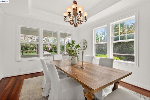 3001 Lusitana Dr, Livermore, CA 94550