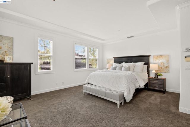 3001 Lusitana Dr, Livermore, CA 94550