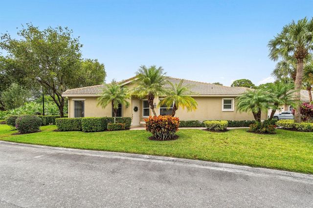 7071 Torrey Pines Circle, Port St Lucie, FL 34986