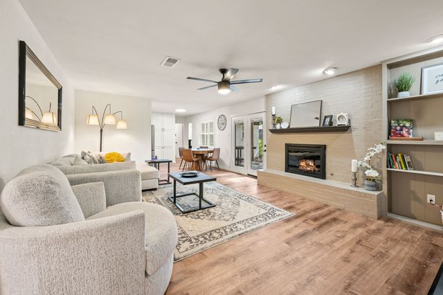 1760 Northridge Drive, Hurst, TX 76054