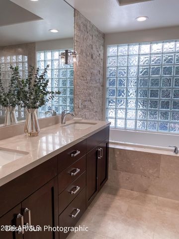 10192 E Bayview Drive E, Scottsdale, AZ 85258