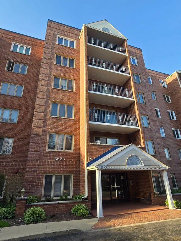 6526 W Irving Park Road 505, Chicago, IL 60634