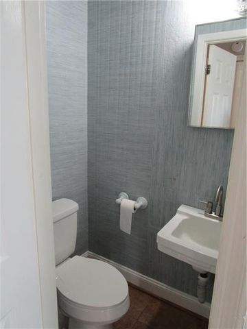 1235 Riverside Drive F6, Gainesville, GA 30501