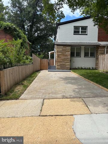 222 E TAYLOR RUN PKWY, Alexandria, VA 22314