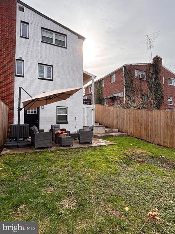222 E TAYLOR RUN PKWY, Alexandria, VA 22314
