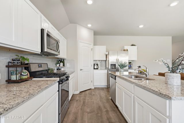 120 Grace View Drive, Lafayette, LA 70506