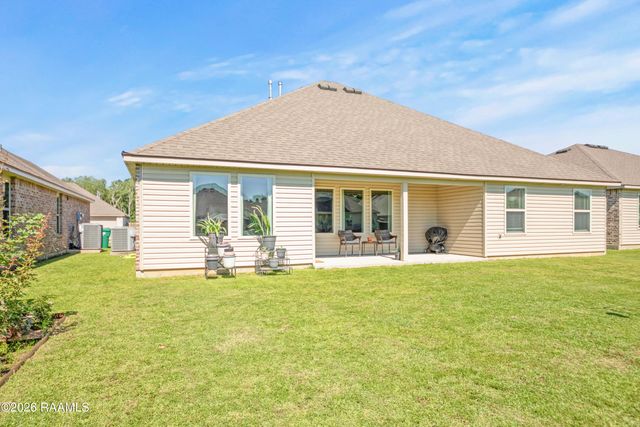 120 Grace View Drive, Lafayette, LA 70506