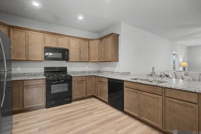 42056 Dothan Place, Ponchatoula, LA 70454