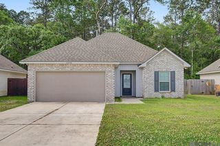 42056 Dothan Place, Ponchatoula, LA 70454