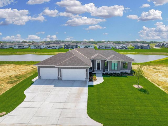 9657 W Cedar Ln, Maize, KS 67101