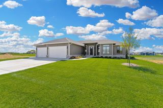 9657 W Cedar Ln, Maize, KS 67101