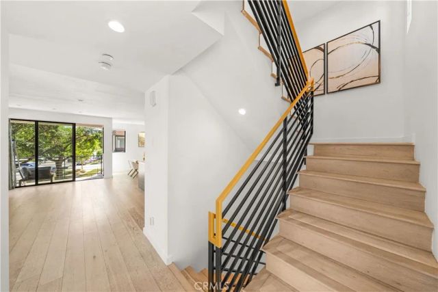 5151 W Redondo Court, Los Angeles, CA 90019