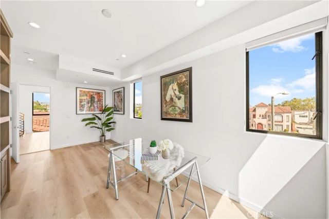 5151 W Redondo Court, Los Angeles, CA 90019