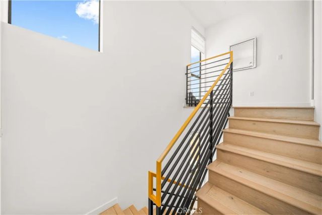 5151 W Redondo Court, Los Angeles, CA 90019