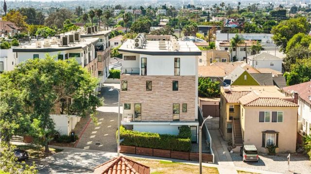 5151 W Redondo Court, Los Angeles, CA 90019