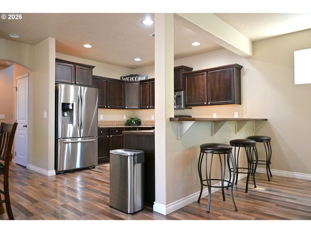 5739 AVALON Aly, Eugene, OR 97402