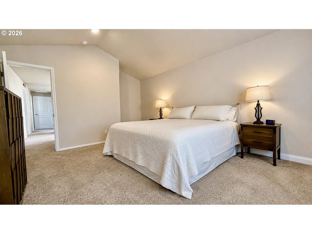 5739 AVALON Aly, Eugene, OR 97402