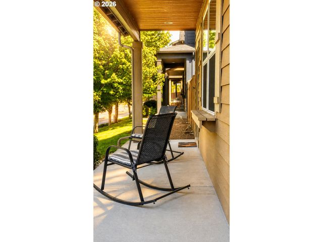 5739 AVALON Aly, Eugene, OR 97402