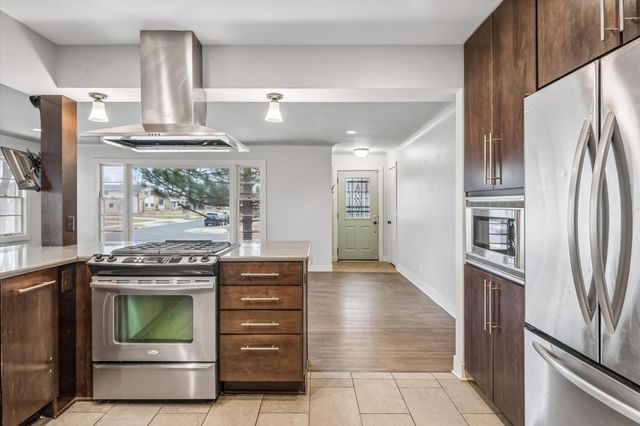 6100 Colfax Lane S, Minneapolis, MN 55419