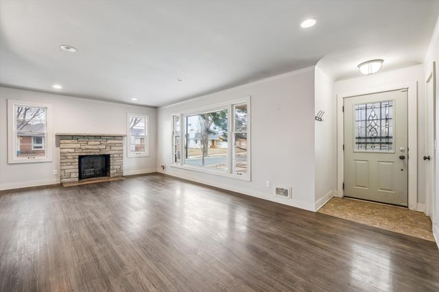 6100 Colfax Lane S, Minneapolis, MN 55419