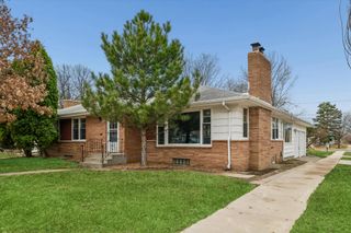 6100 Colfax Lane S, Minneapolis, MN 55419