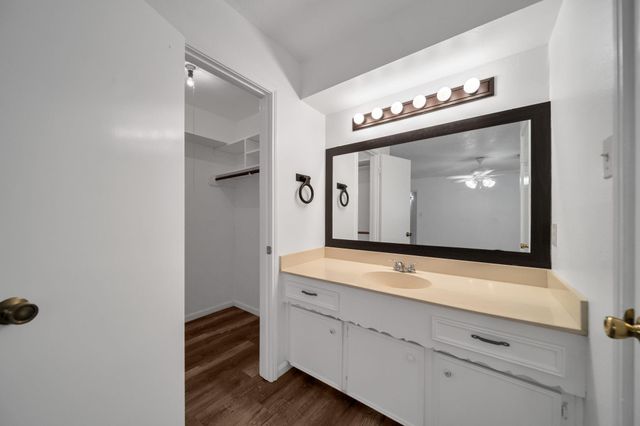 162 Greenleaf Lane, Conroe, TX 77304