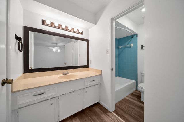 162 Greenleaf Lane, Conroe, TX 77304