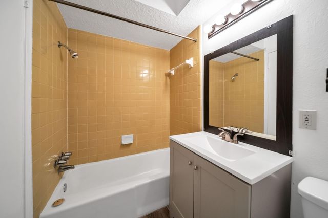 162 Greenleaf Lane, Conroe, TX 77304