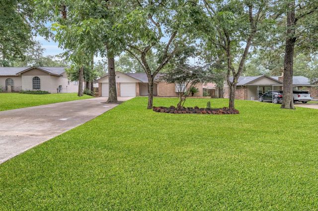 162 Greenleaf Lane, Conroe, TX 77304