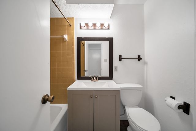 162 Greenleaf Lane, Conroe, TX 77304