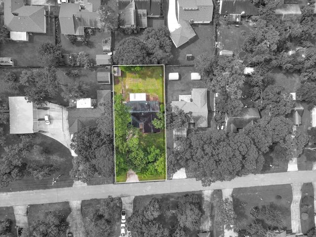 162 Greenleaf Lane, Conroe, TX 77304