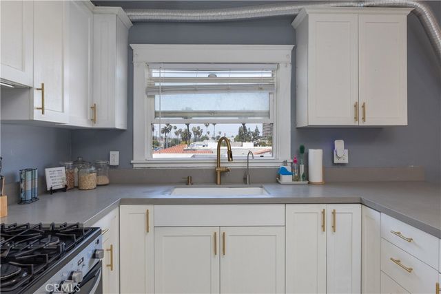 800 Pacific Avenue 305, Long Beach, CA 90813